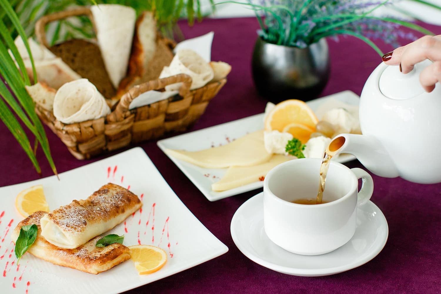 vl-restaurant-bloc03-petitdejeuner-theiere